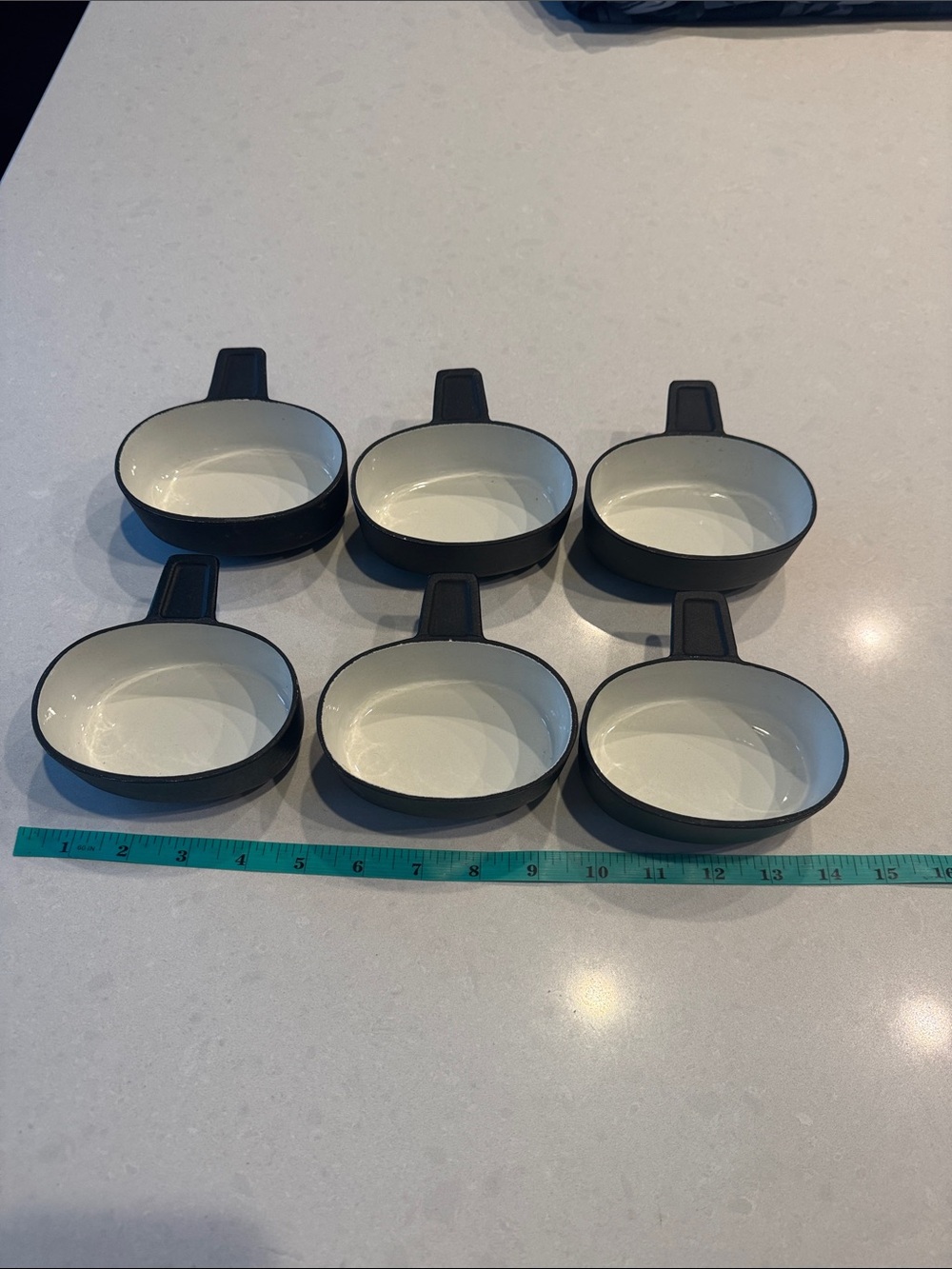 Fondue ramekins cast iron 6 Black Exterior White Interior Handle Bowls